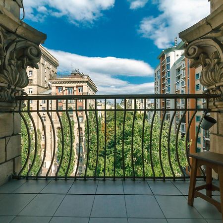 Apartments Rentals Ukraine On Kreshchatik Kiev Bagian luar foto