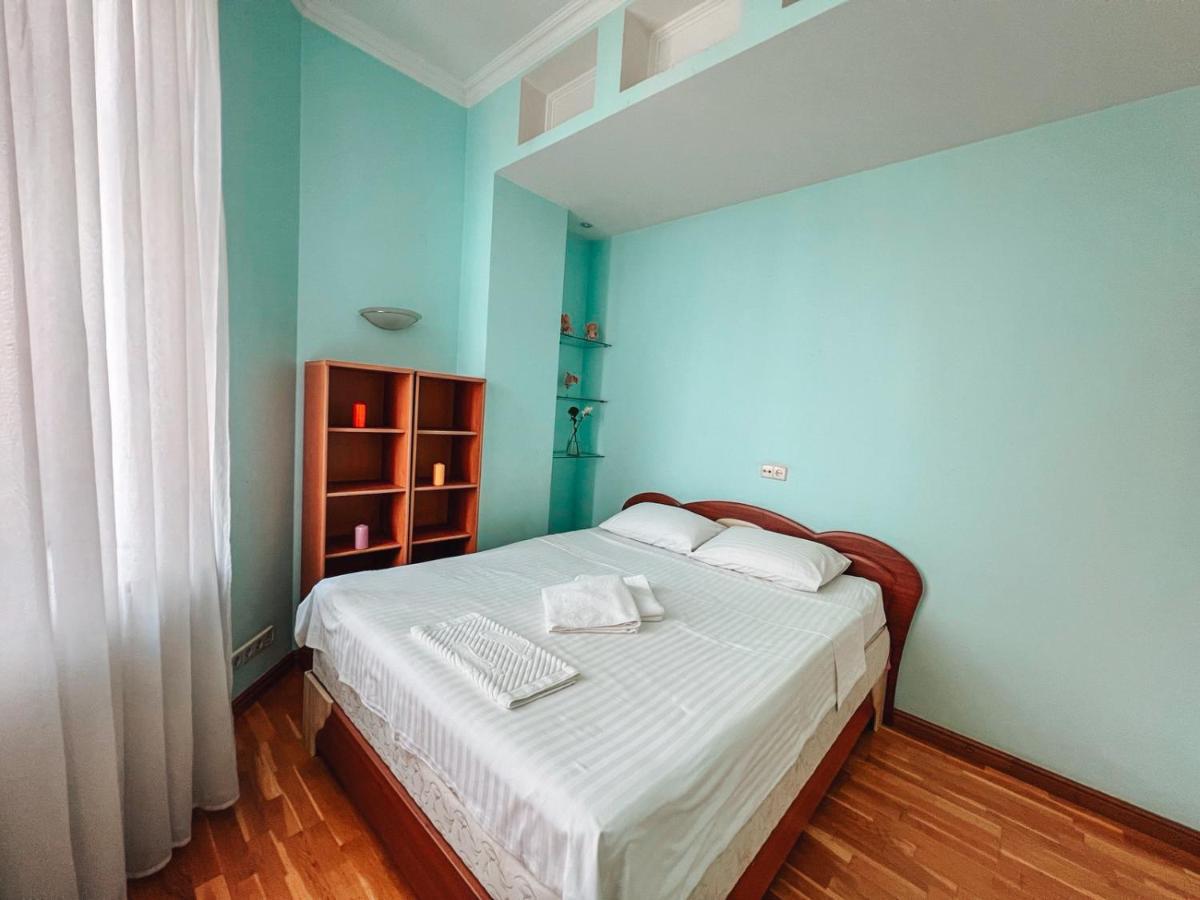 Apartments Rentals Ukraine On Kreshchatik Kiev Bagian luar foto