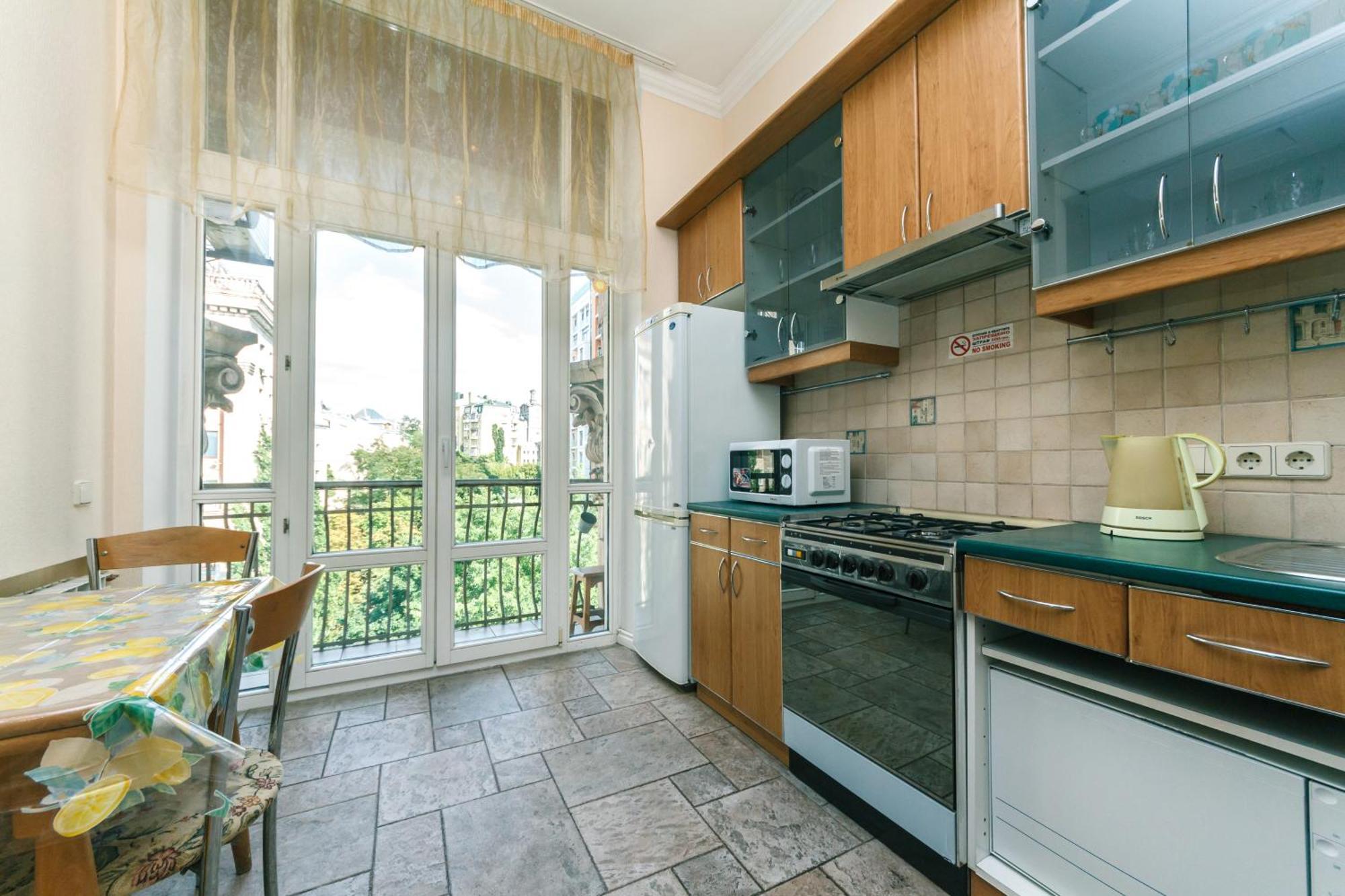 Apartments Rentals Ukraine On Kreshchatik Kiev Ruang foto