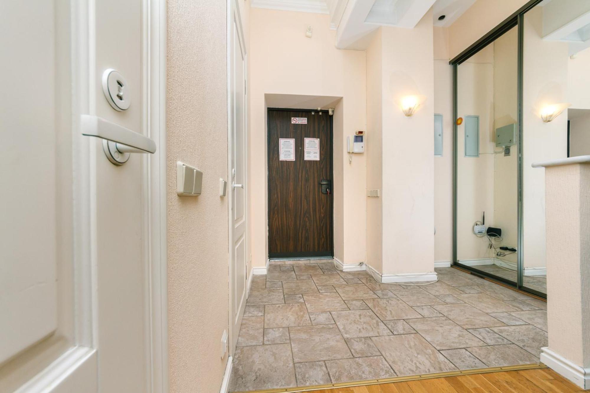 Apartments Rentals Ukraine On Kreshchatik Kiev Ruang foto