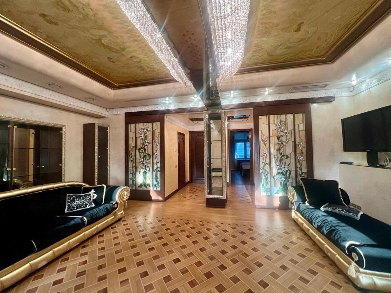 Apartments Rentals Ukraine On Kreshchatik Kiev Bagian luar foto