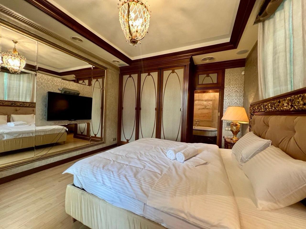 Apartments Rentals Ukraine On Kreshchatik Kiev Bagian luar foto