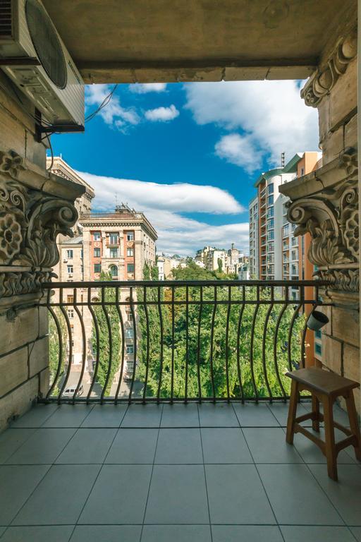 Apartments Rentals Ukraine On Kreshchatik Kiev Bagian luar foto